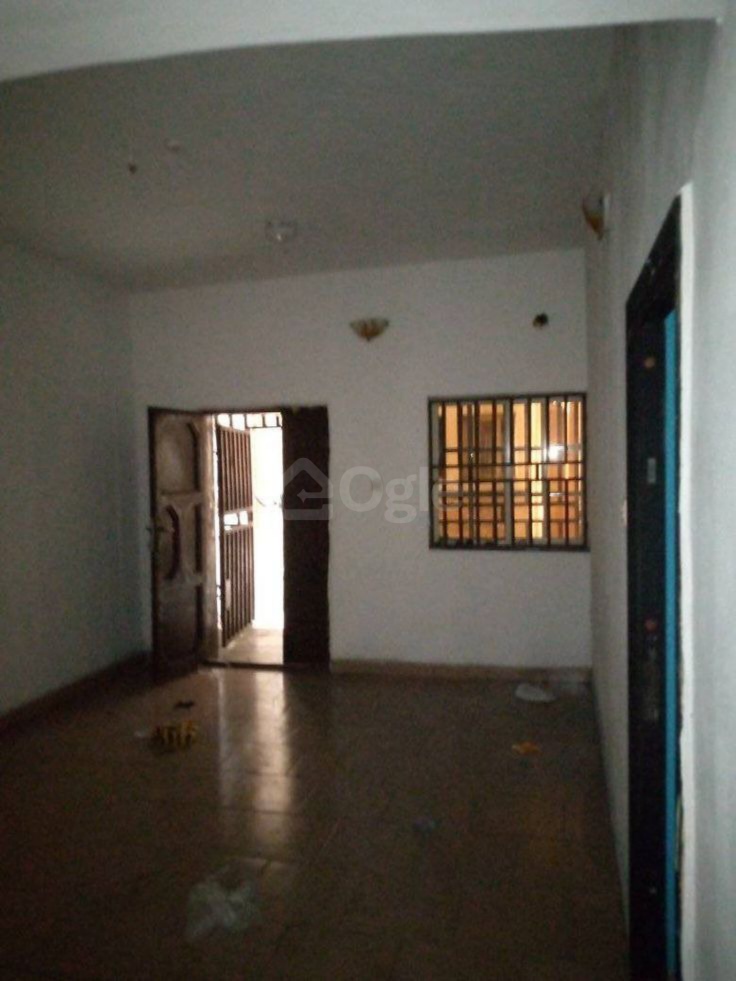 2 bedroom apartment for rent located in Porth Harcourt