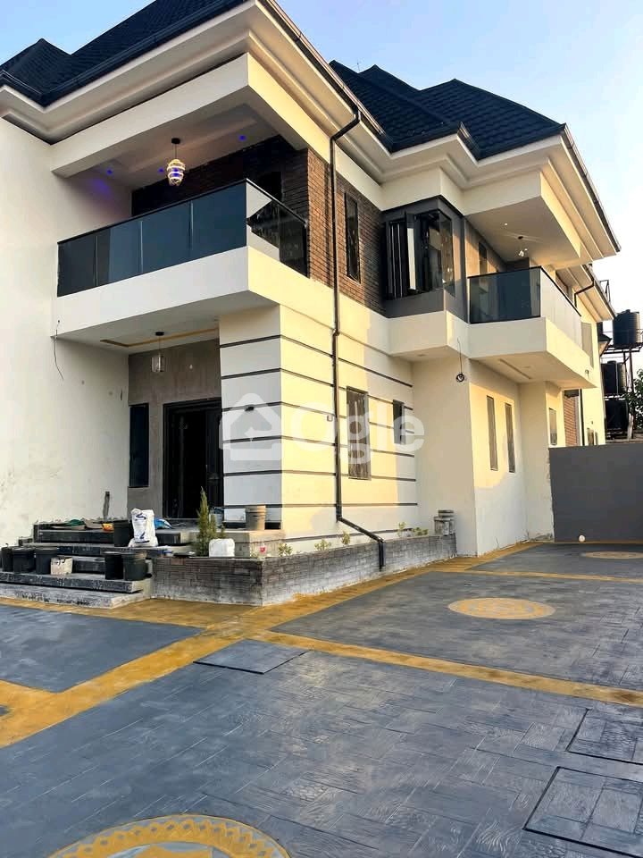 Block of Flats available for rent